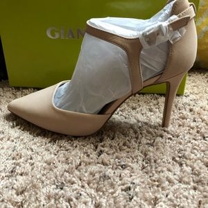 Gianni Bini Pumps